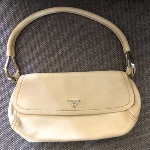 Authentic PRADA purse, size 12x6 inches 
Very good condition